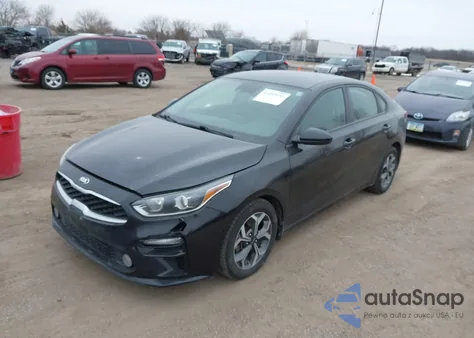 2019 Kia Forte Lxs z USA, uszkodzony, nr VIN 3KPF24AD0KE136488